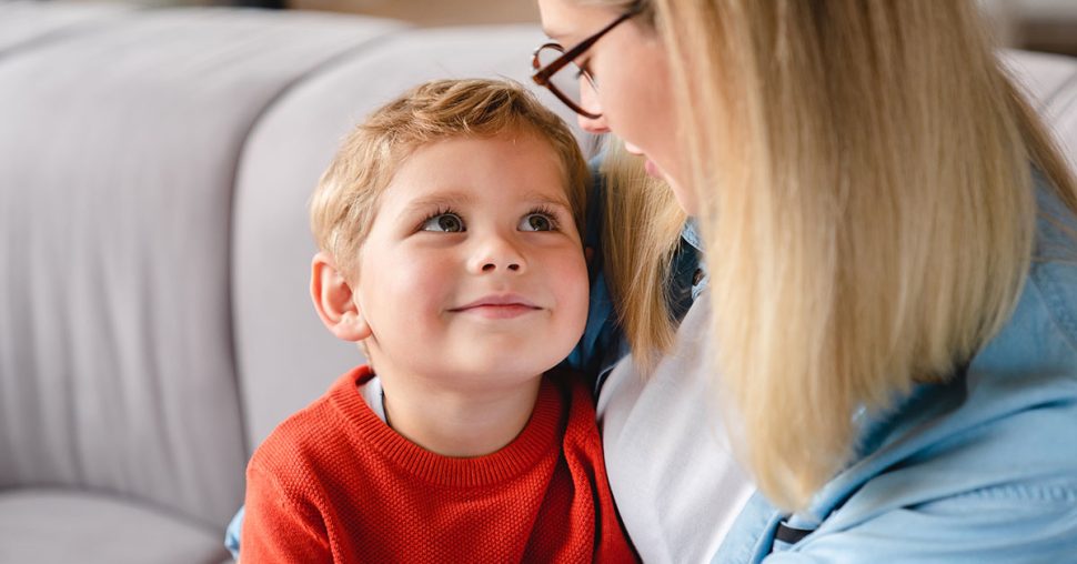 Na het bestuderen van 200 kinderen, hier zijn de 7 gemeenschappelijke kenmerken van ouders wiens kinderen een sterke emotionele intelligentie hebben